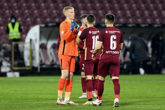 CFR Cluj a învins-o pe FC Argeș, scor 1-0, și a bătut recordul de invincibilitate din Liga 1. „Feroviarii” au depășit precedenta performanță stabilită de Rapid, în sezonul 1964/1965. Giuleștenii nu primiseră gol timp de 828 de minute consecutive.