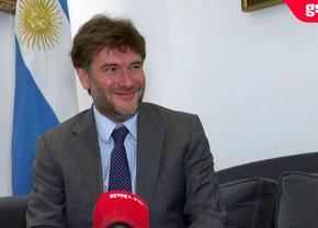 Pasiune, nu diplomație » Gazeta a mers la Ambasada Argentinei din București, a doua zi după ce Messi a luat Cupa Mondială: „L-am avut pe Maradona, acum avem alt zeu. Anxietatea a fost dramatică”