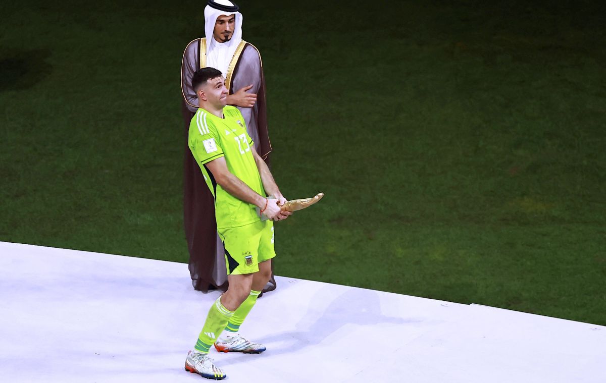 Nu a fost prima dată » Emiliano Martinez a mai făcut gestul controversat de la finala Mondialului și în trecut