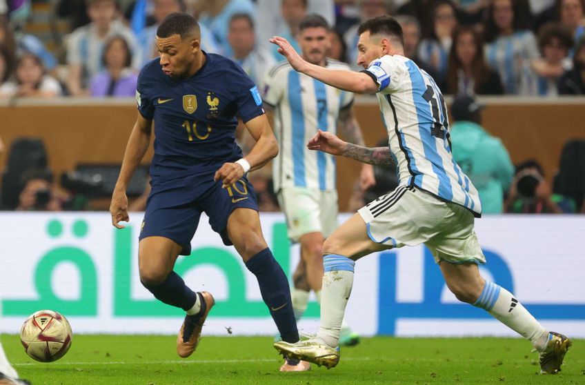 Argentina a câștigat finala Campionatului Mondial contra Franței, 3-3 după prelungiri, 4-2 la loviturile de departajare. TVR 1, postul care a transmis partida, a fost lider detașat de audiență.