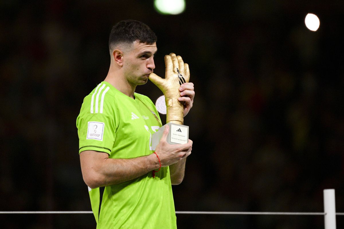 Dumitru Dragomir, despre gestul vulgar al lui Emiliano Martinez: „Dacă nu o să fie așa, să nu îmi ziceți Mitică!”