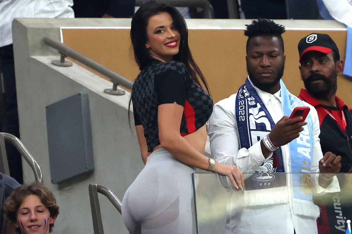 Ivana Knoll, prezentă pe stadion la Argentina - Franța » S-a luat de FIFA la finalul meciului
