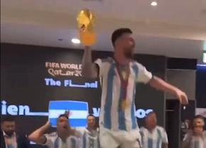 Leo Messi, show în vestiar » A dansat cu trofeul Cupei Mondiale în brațe: „E tot ce îmi lipsea”