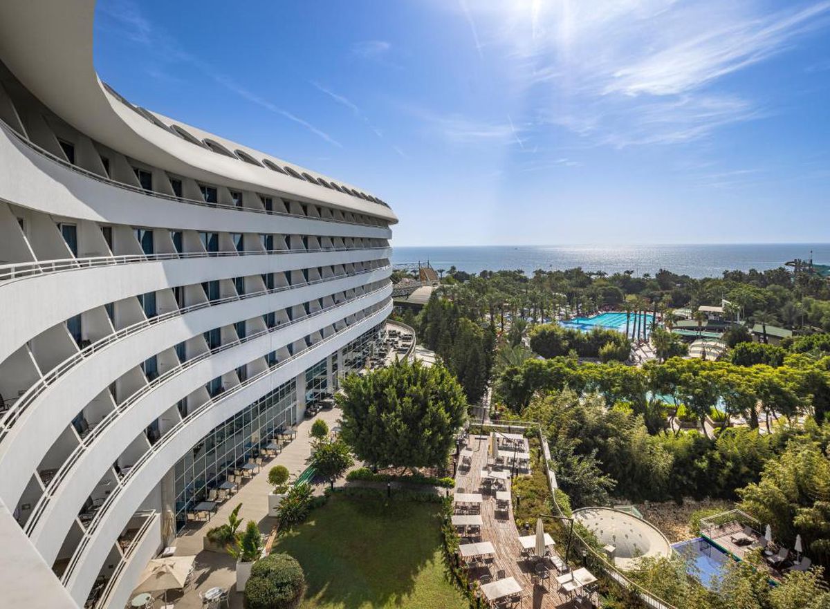 Concorde Deluxe Resort