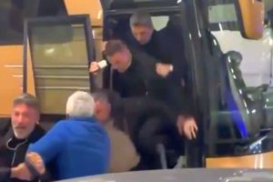 Răzvan Lucescu a comentat din nou scenele violente care i-au adus suspendarea: „Spun adevărul și asta nu convine”