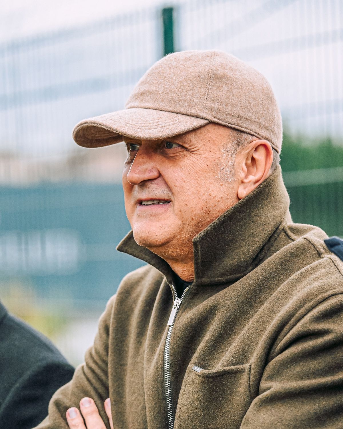 Mesajul unei suportere pătimașe: „Șucu trebuie să învețe să iubească Genoa! Să câștigăm ceva”