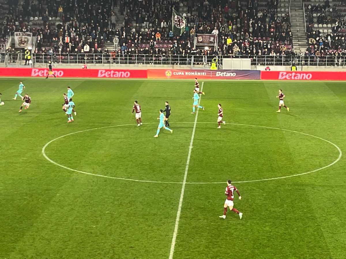 Toți „feroviarii” sunt fericiți! CFR Cluj câștigă în Giulești, Rapid evită Universitatea Craiova în „sferturile” Cupei României Betano » Situația finală în grupă