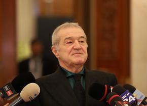 „De când sunt în fotbal, nu am văzut așa ceva” » Gigi Becali, uimit de jucătorul pe care îl distrugea acum câteva luni: „E luminat!”