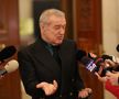 Gigi Becali, prima zi în Parlamentul României. Foto: Dumitru Angelescu