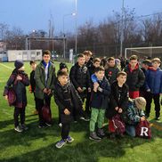 Cristi Ignat a oferit cadouri copiilor din Academia Rapidului // foto: Andrei Furnigă (GSP)