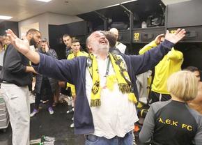 A plonjat în vestiar! » Patronul lui AEK s-a dezlănțuit după victoria cu Craiova