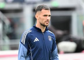 Marius Marin în La Liga?! Sevilla respinge ferm varianta
