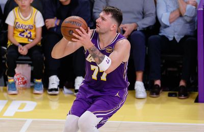 Luka Doncic, performanță unică în ultimii 44 de ani! Kobe Bryant, Shaquille O’Neal și LeBron James nu au reușit să facă asta