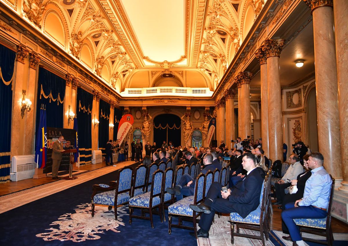 Canotoarele Simona Radiș și Magdalena Rusu au fost desemnate „Sportivele Anului” de clubul CSA Steaua