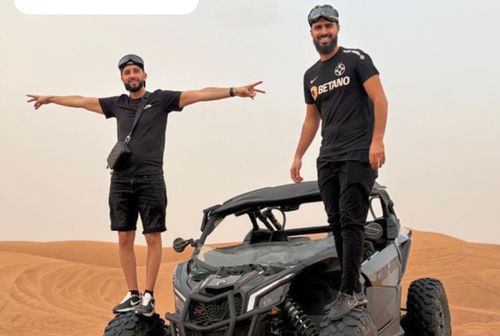 Tricoul campioanei FCSB, dus în deșert de fotbalistul pe care Gigi Becali l-a înlăturat