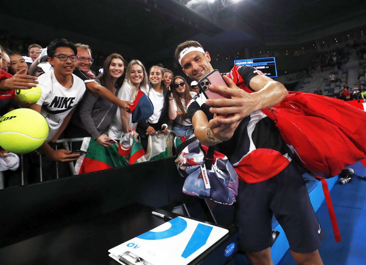 Grigor Dimitrov ca Laurențiu Reghecampf! Outfit-ul de la Australian Open a lăsat mască Melbourne Arena