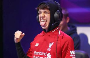 FIFA20 // Liverpool - Manchester United continuă pe consolă: un star al „diavolilor” se va duela cu un celebru gamer fan Liverpool