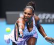 Serena Williams, victorie-blitz și o nouă modă la Australian Open: unghii false asortate cu rochia și pictate cu urși koala!