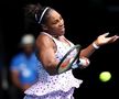 Serena Williams, victorie-blitz și o nouă modă la Australian Open: unghii false asortate cu rochia și pictate cu urși koala!