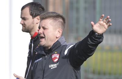 DINAMO // VIDEO Probleme la Dinamo! Cătălin Straton e nemulțumit: „Nu pot sta la nesfârșit așa! Am vorbit cu cei din conducere”