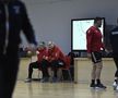 FOTO S-a reunit naționala feminină de handbal a României