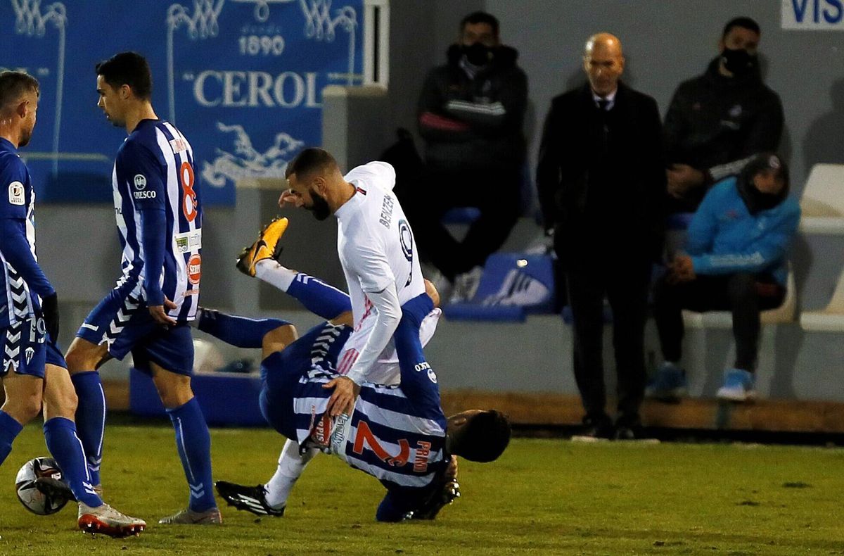 Suporterii îi cer demisia după eliminarea din Cupă, dar Zinedine Zidane rămâne calm: „Am încercat, astfel de lucruri se întâmplă”