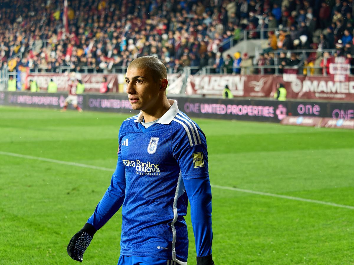 FOTO Pepe Bauza, în conflictul cu fanii Rapidului de la Peluza Sud