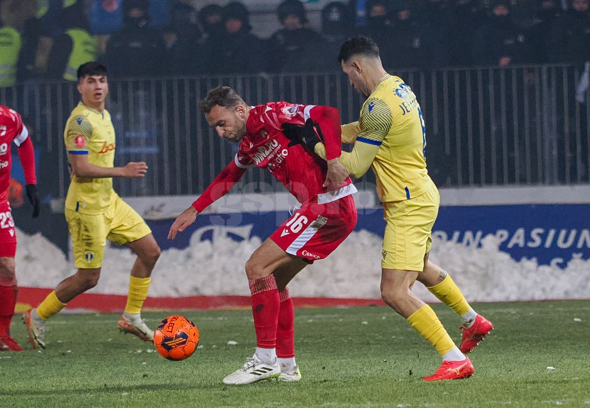 Basarab Panduru o face praf pe Dinamo: „Mă așteptam la altceva, jucătorii se mulțumeau cu egalul”