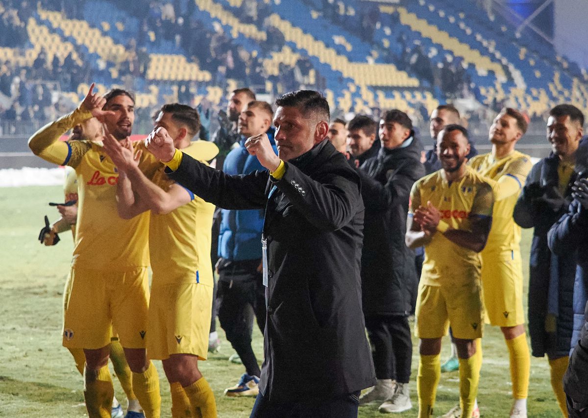 Ce nu s-a văzut la TV după Petrolul - Dinamo » Scandal pe teren, au fost la un pas de bătaie