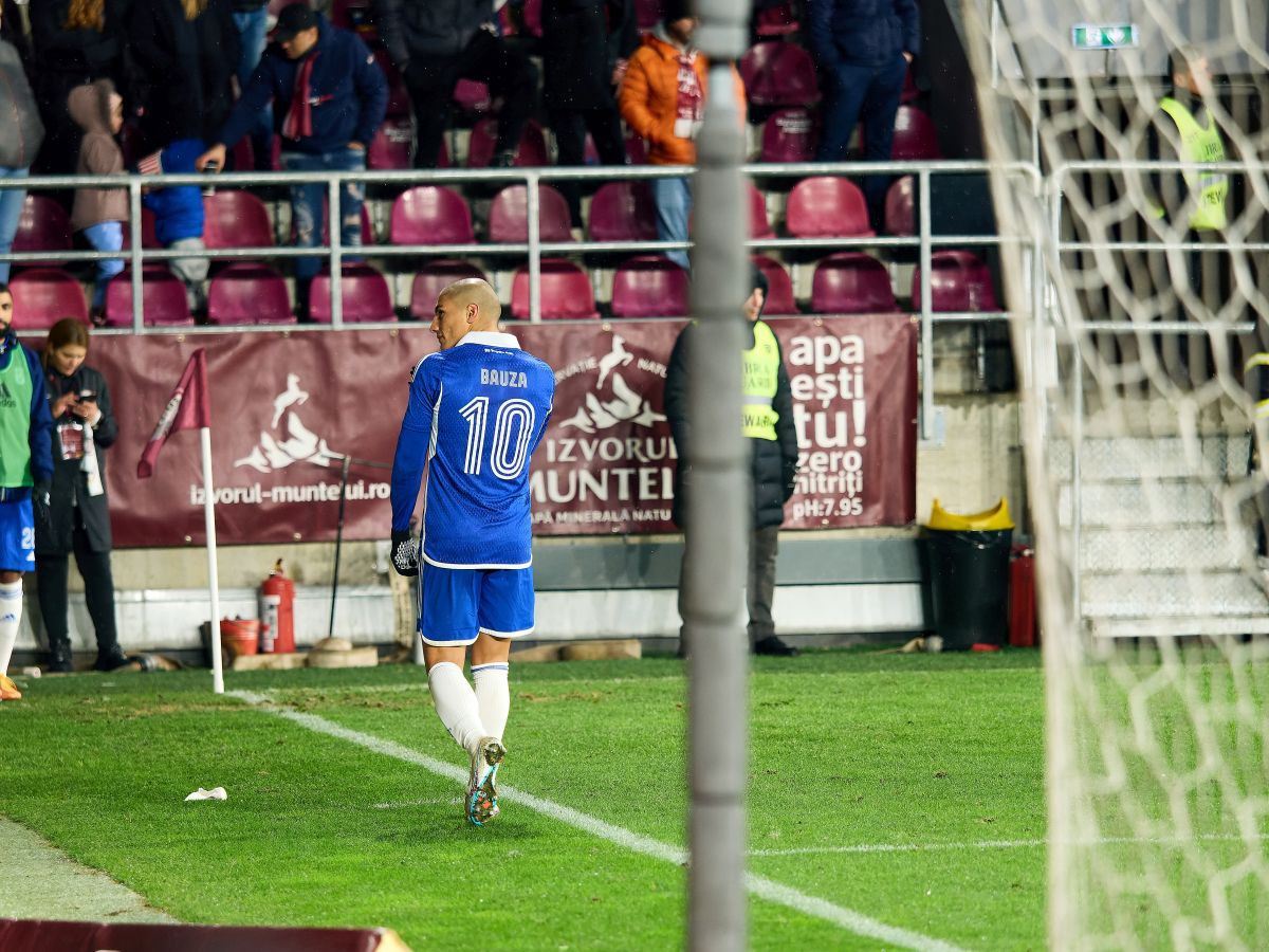 FOTO Pepe Bauza, în conflictul cu fanii Rapidului de la Peluza Sud