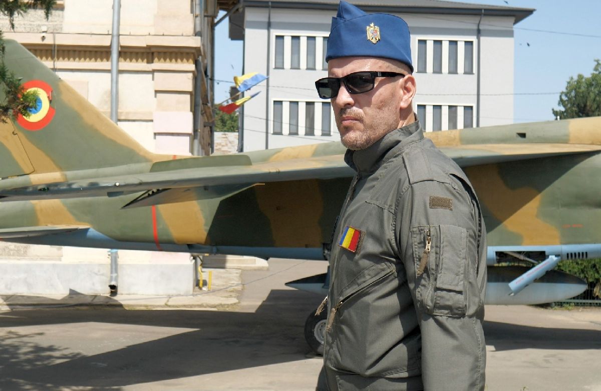 „David Popovici ar trebui să fie președinte!” » GSP l-a provocat la un dialog inedit pe unul dintre rapperii români old-school: „Copiii de azi? Inadaptați! La noi se ascultă manele, fotbal mai puțin”