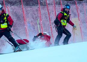 O nouă accidentare gravă la Cupa Mondială de schi alpin » Campioana olimpică, transportată cu elicopterul la spital!