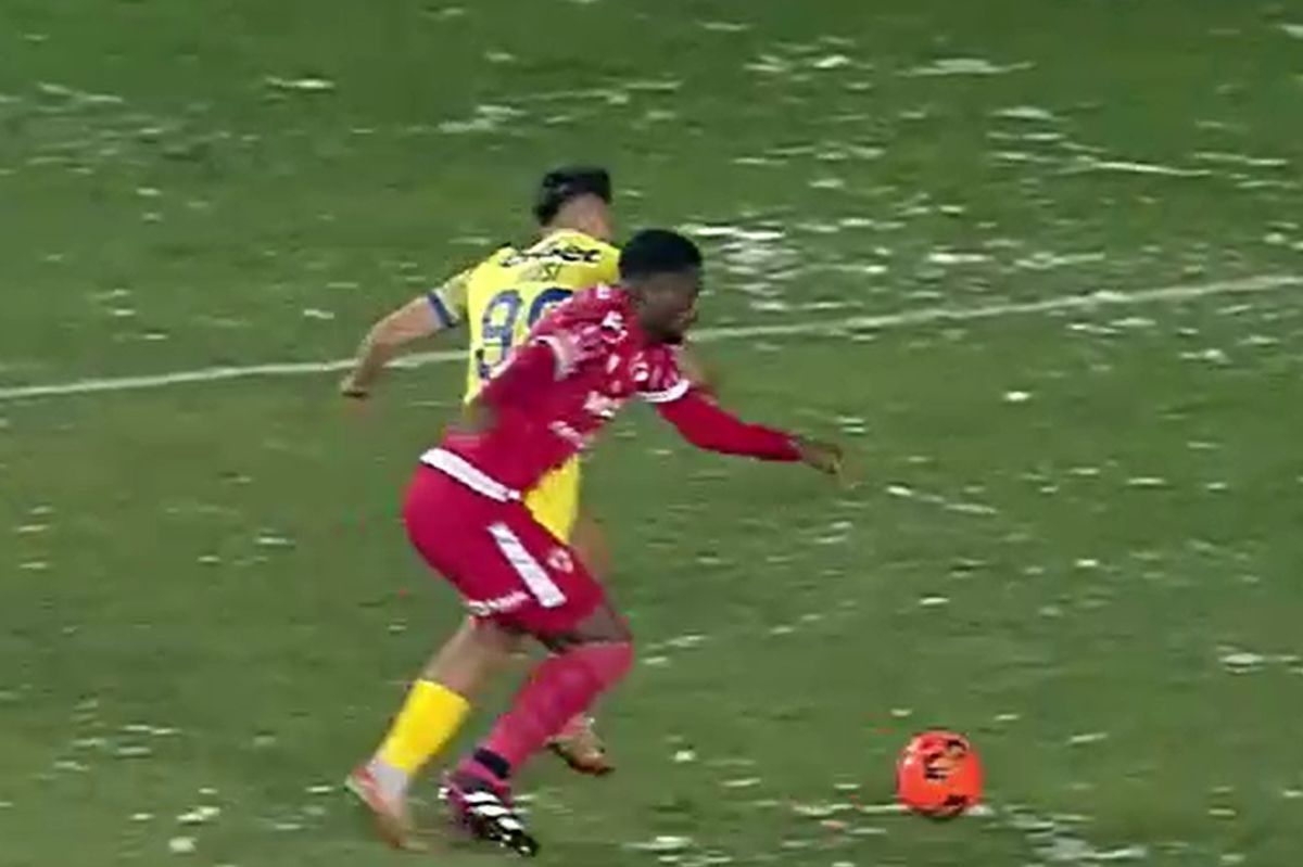 Petrolul - Dinamo, duelul dintre Homawoo și Musi