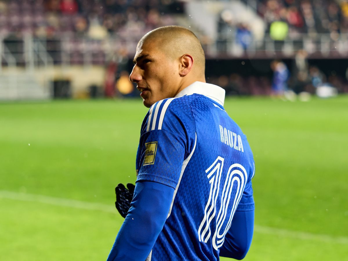 FOTO Pepe Bauza, în conflictul cu fanii Rapidului de la Peluza Sud