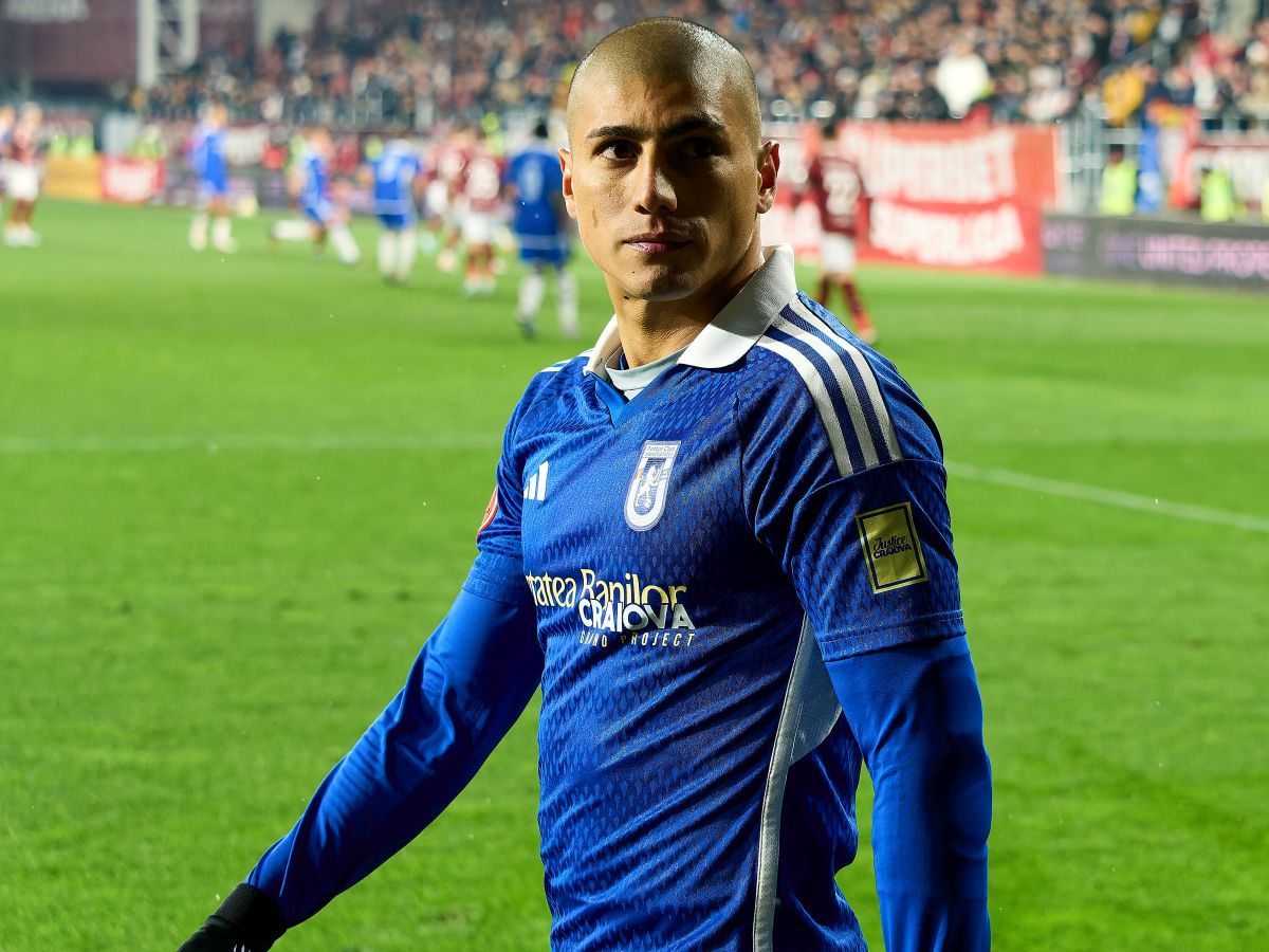 FOTO Pepe Bauza, în conflictul cu fanii Rapidului de la Peluza Sud