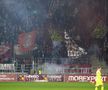Peluza Nord Rapid a aruncat cu petarde în teren la meciul cu Poli Iași/ foto Ionuț Iordache (GSP)