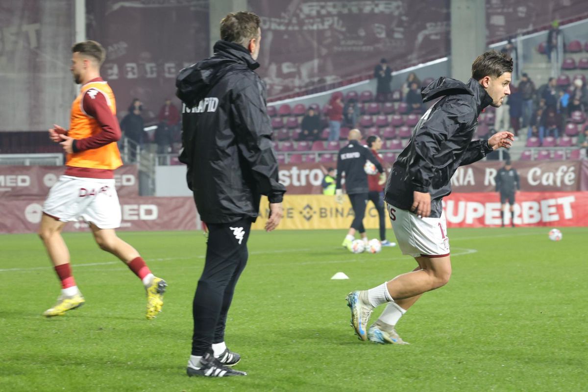 Rapid - Poli Iași 2-1 » Petrila și restul! „Dubla” decarului o duce pe Rapid în play-off, după o victorie neconvingătoare