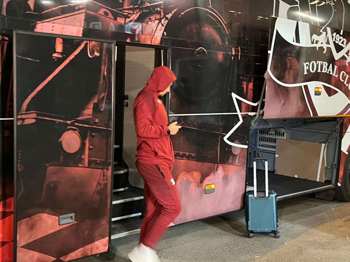 Rapid - Poli Iași 2-1 » Petrila și restul! „Dubla” decarului o duce pe Rapid în play-off, după o victorie neconvingătoare