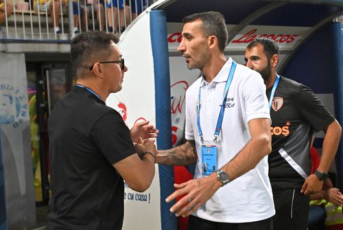 Andrei Prepeliță (stânga) e liber de contract din septembrie 2024