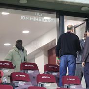 David Ankeye, noul transfer al Rapidului, în tribună la meciul cu Poli Iași// foto: Ionuț Iordache (GSP)