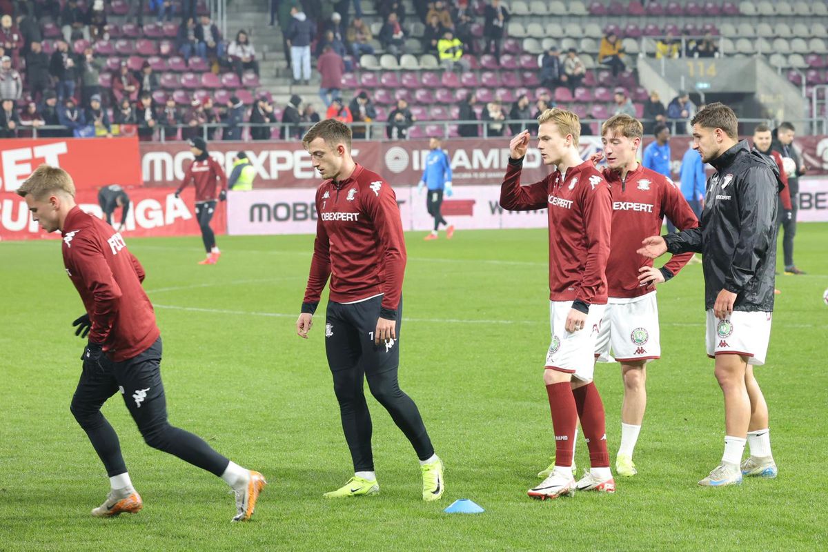 Rapid - Poli Iași 2-1 » Petrila și restul! „Dubla” decarului o duce pe Rapid în play-off, după o victorie neconvingătoare