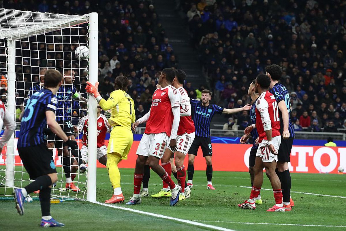 „A sosit momentul unor decizii grele” » Notele primite de Cristi Chivu, după eșecul cu Arsenal » Cum îl descriu italienii pe român