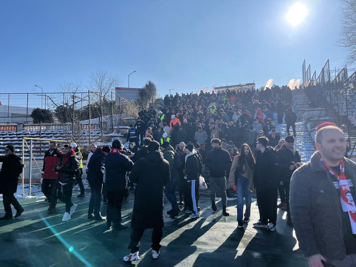 Buldozerele pun la pământ arena Dinamo: cadre spectaculoase surprinse de fotoreporterul GSP Cristi Preda, într-o zi istorică pentru „câini”