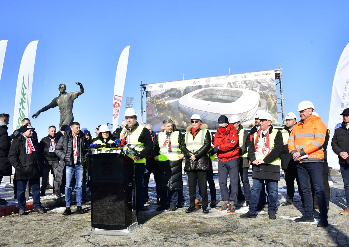 Demolarea stadionului Dinamo, imagini de Cristi Preda