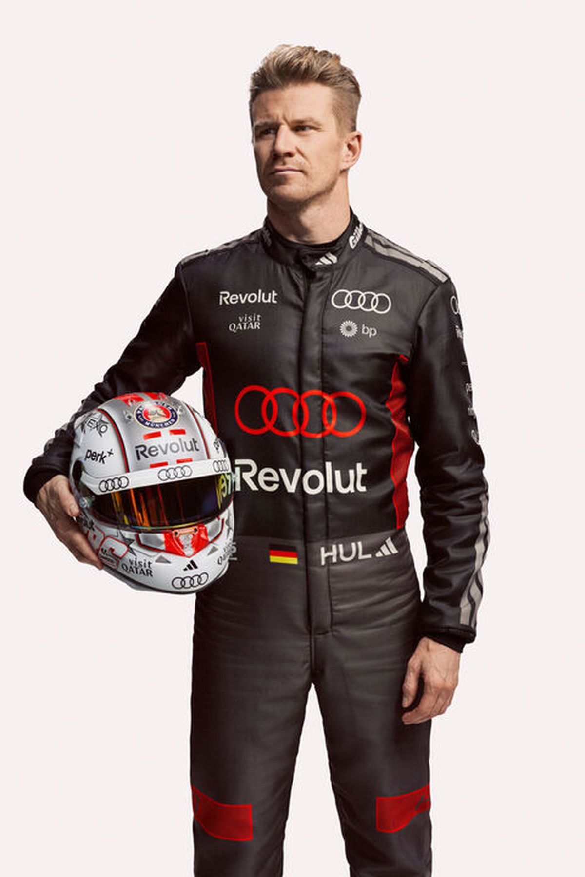 Show special organizat la Berlin » Audi Revolut F1 e gata pentru startul noului sezon de Formula 1: imagini spectaculoase de la lansare