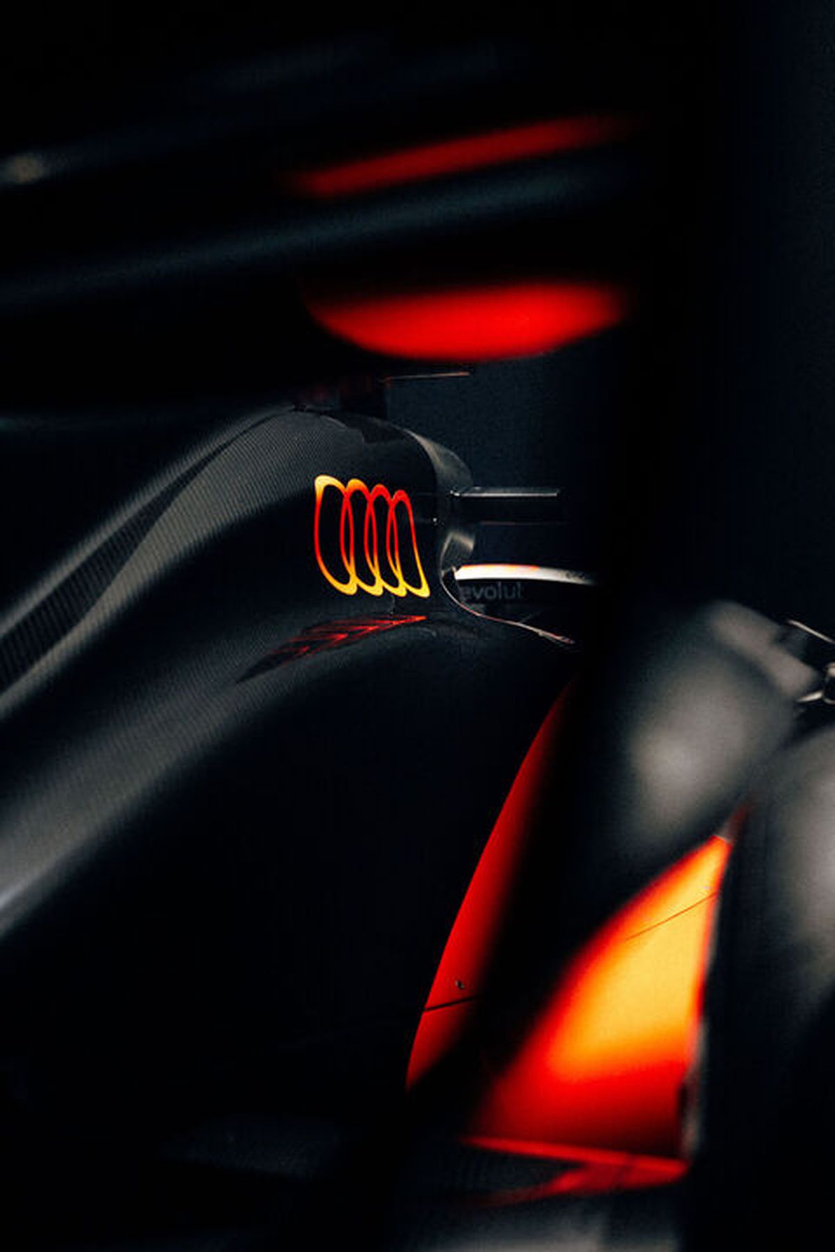 Show special organizat la Berlin » Audi Revolut F1 e gata pentru startul noului sezon de Formula 1: imagini spectaculoase de la lansare