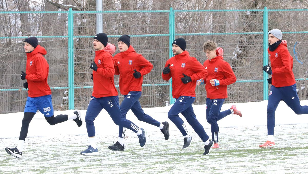 Steaua a început cantonamentul de iarnă: doi jucători în probe
