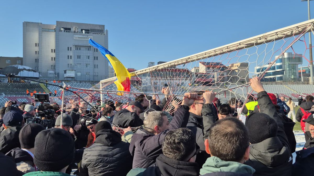 Demolarea stadionului Dinamo, imagini de Cristi Preda
