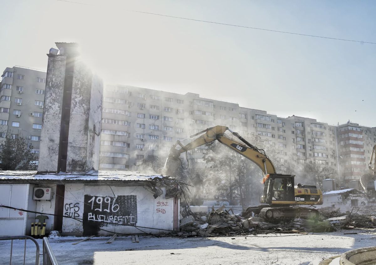 Demolarea stadionului Dinamo, imagini de Cristi Preda