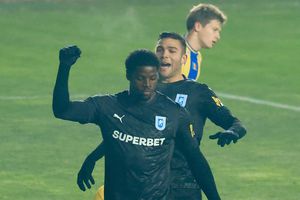 Atacant cu rol total » Steven Nsimba, cifre rare pentru Superliga, în meciul cu Petrolul